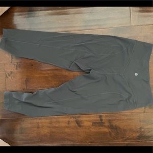 LULULEMON asphalt grey crop leggings